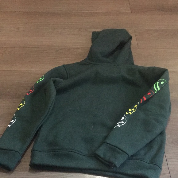 Sweater - Picture 2 of 3